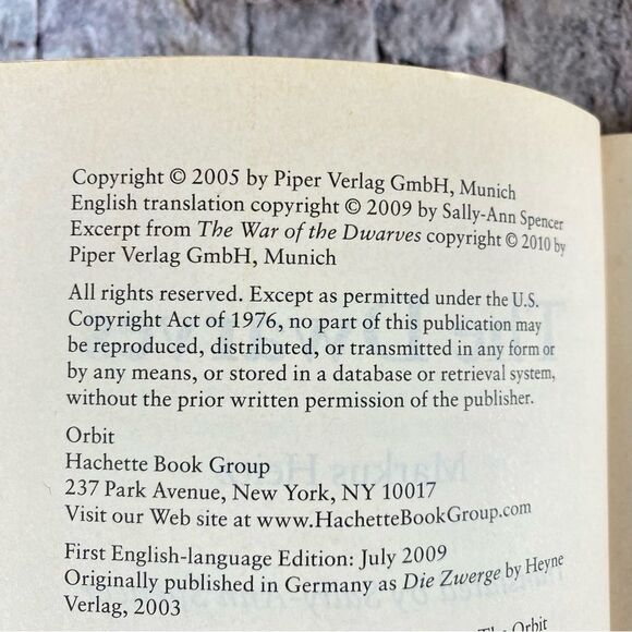 The Dwarves Illustrated Paperback 2009 Fantasy Novel by Markus Heitz - Picture 4 of 5